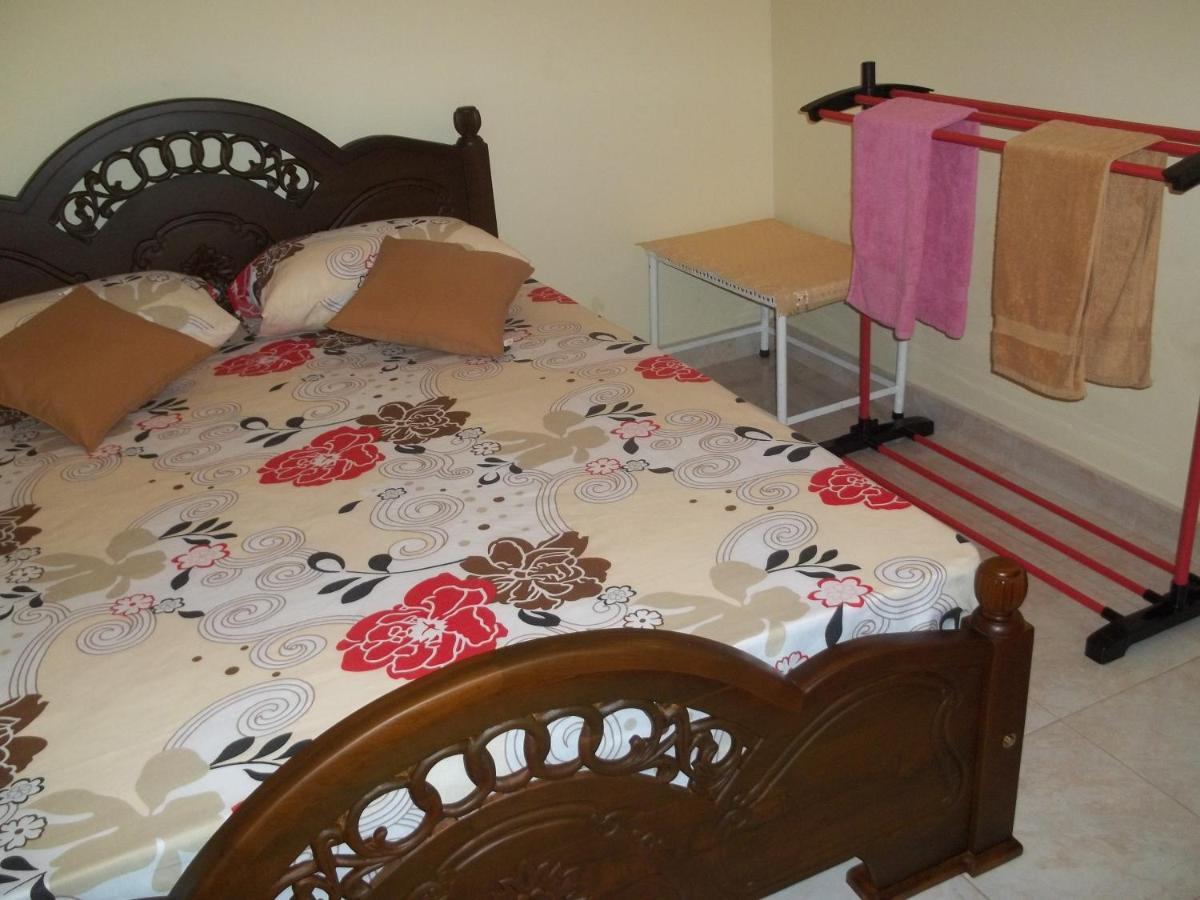 Anura Home Stay Калутара Екстериор снимка