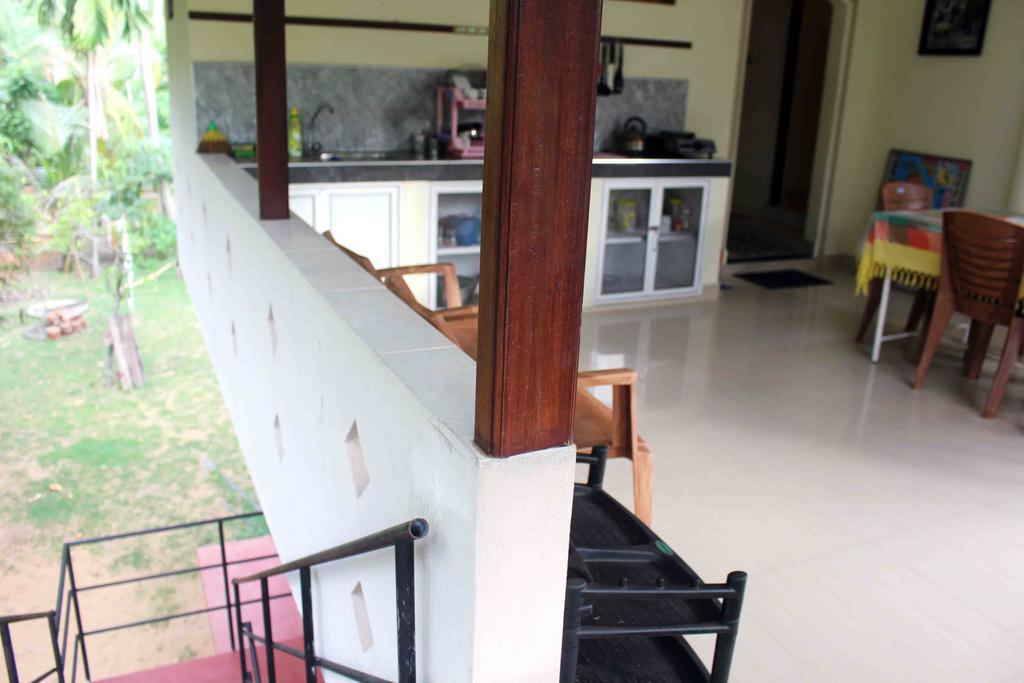 Anura Home Stay Калутара Екстериор снимка
