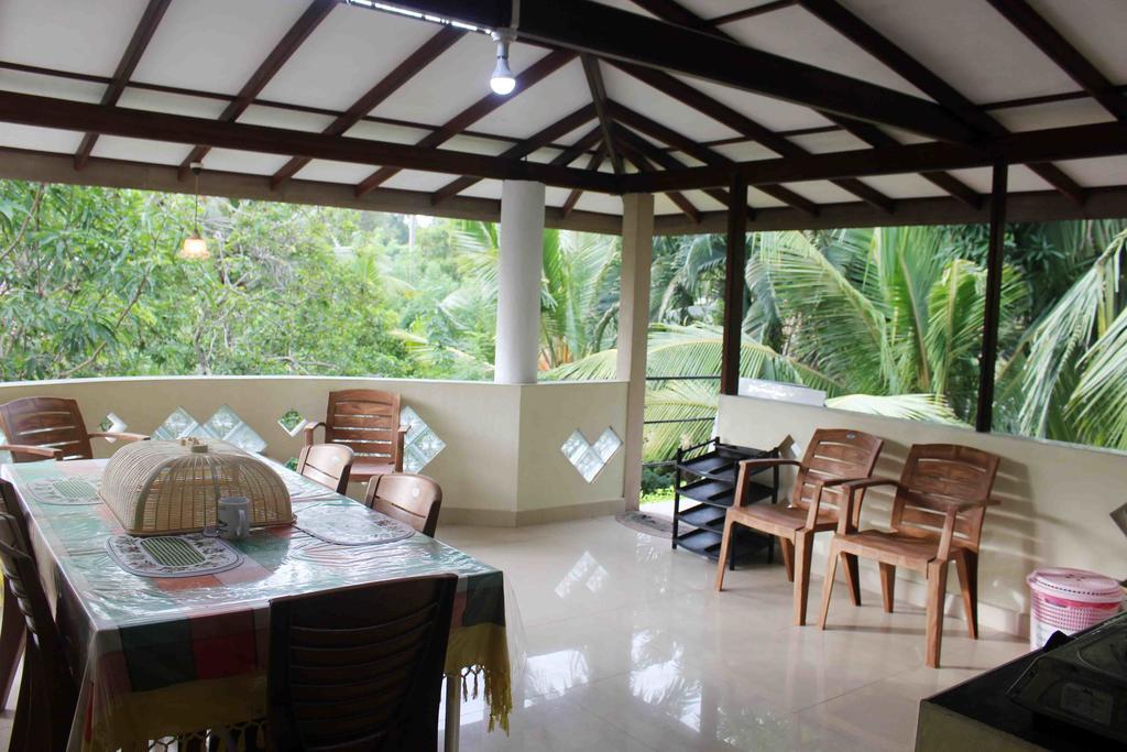 Anura Home Stay Калутара Екстериор снимка