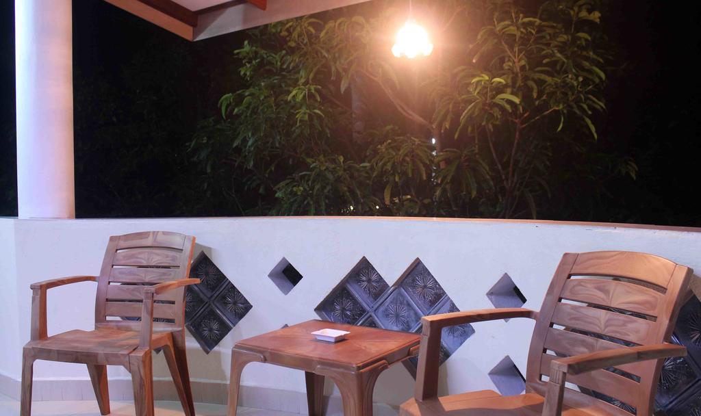 Anura Home Stay Калутара Екстериор снимка