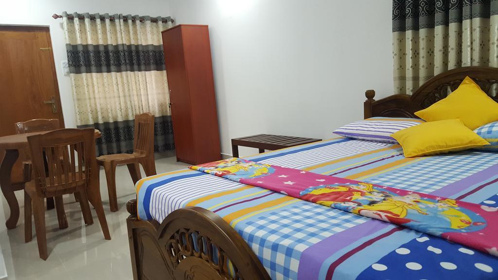 Anura Home Stay Калутара Екстериор снимка
