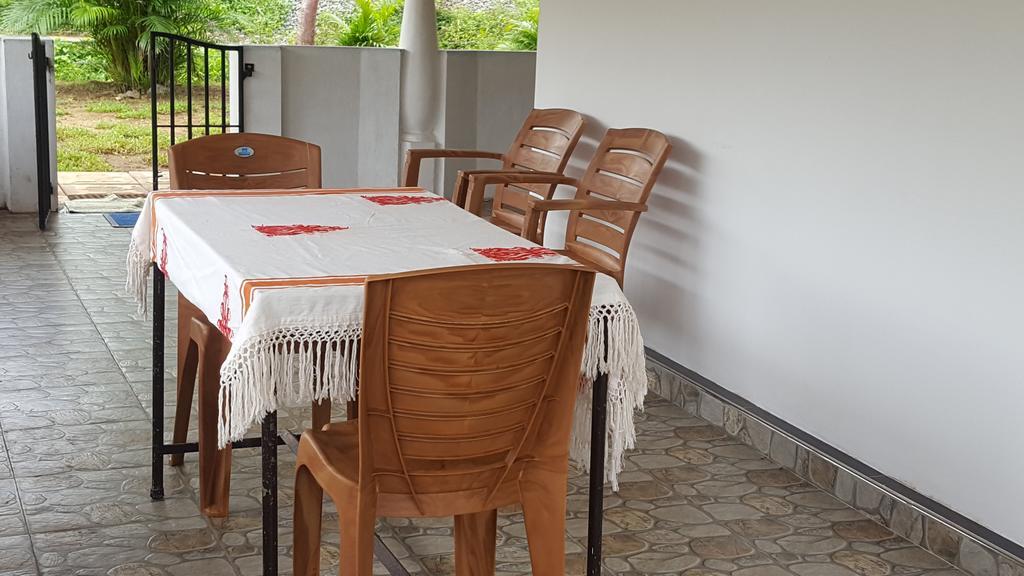 Anura Home Stay Калутара Екстериор снимка