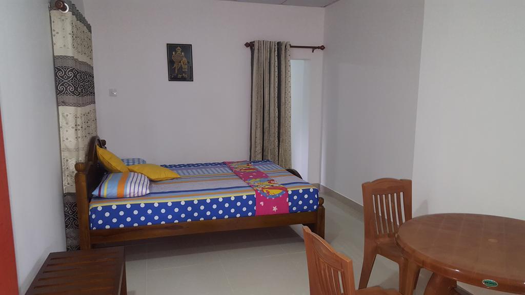 Anura Home Stay Калутара Екстериор снимка