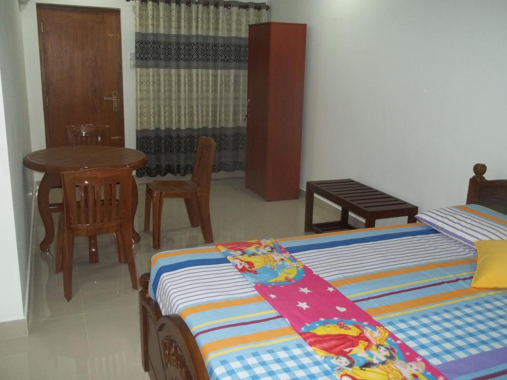 Anura Home Stay Калутара Екстериор снимка