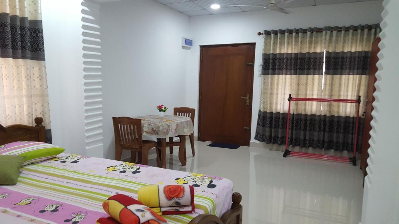 Anura Home Stay Калутара Екстериор снимка
